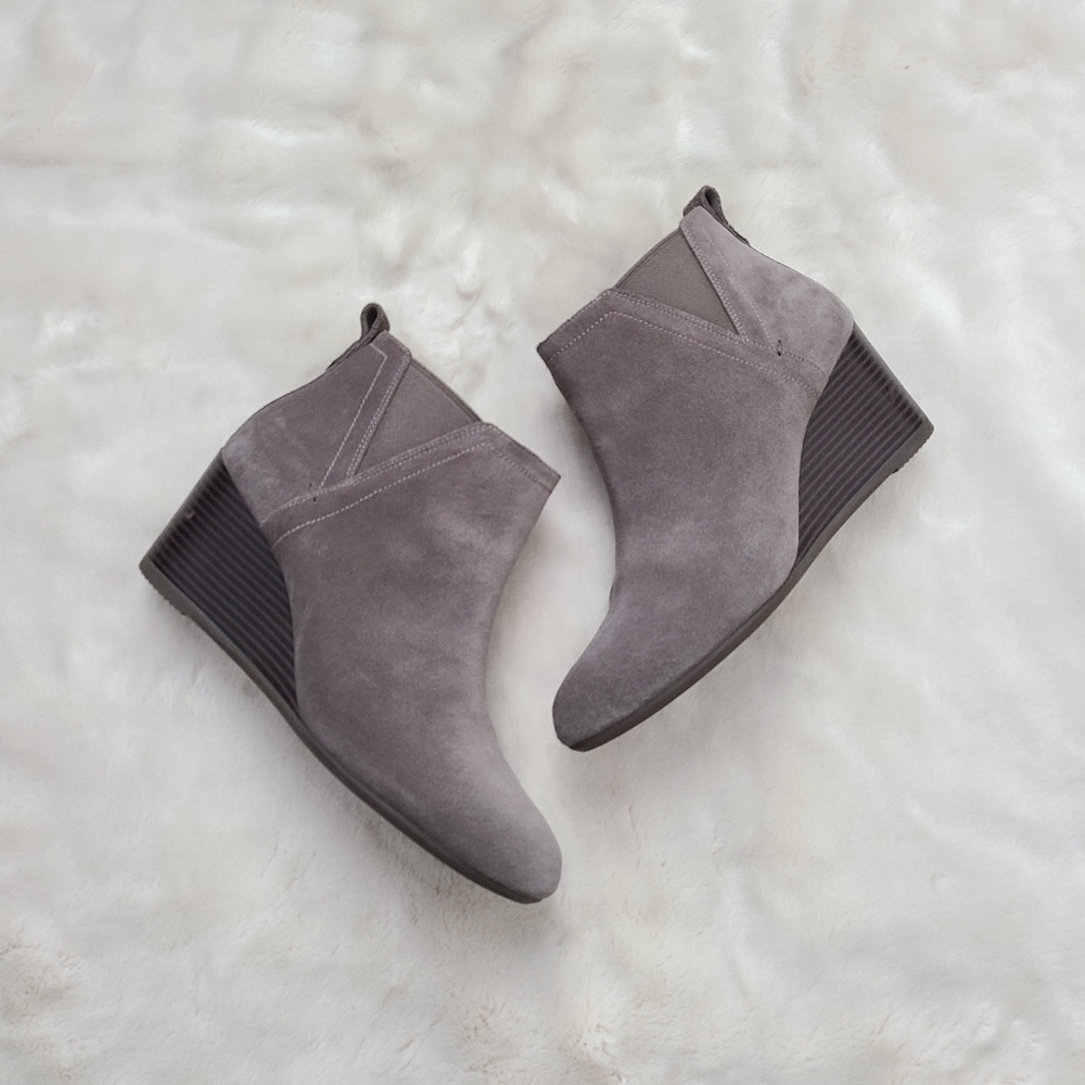 Vionic Paloma Wedge Boot Booties Gray Weather Resistant size 9